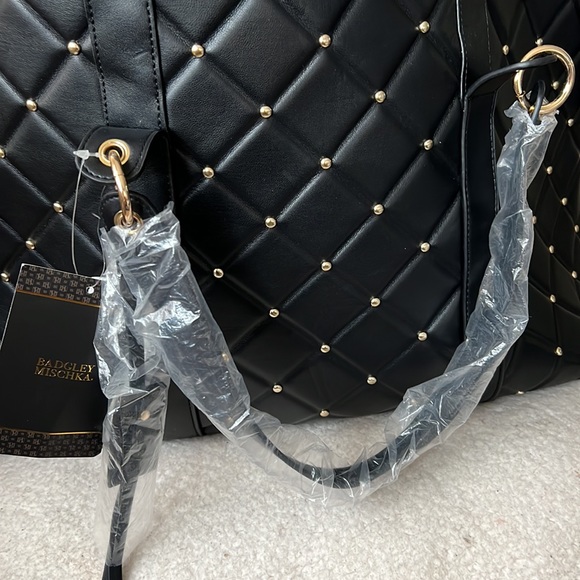 Badgley Mischka - Picture 7 of 13